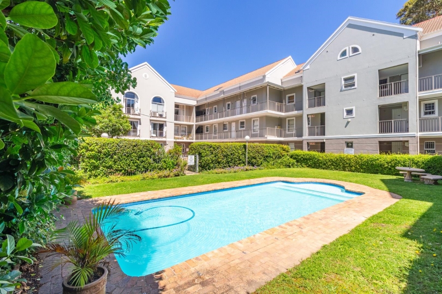 1 Bedroom Property for Sale in Gardens Western Cape
